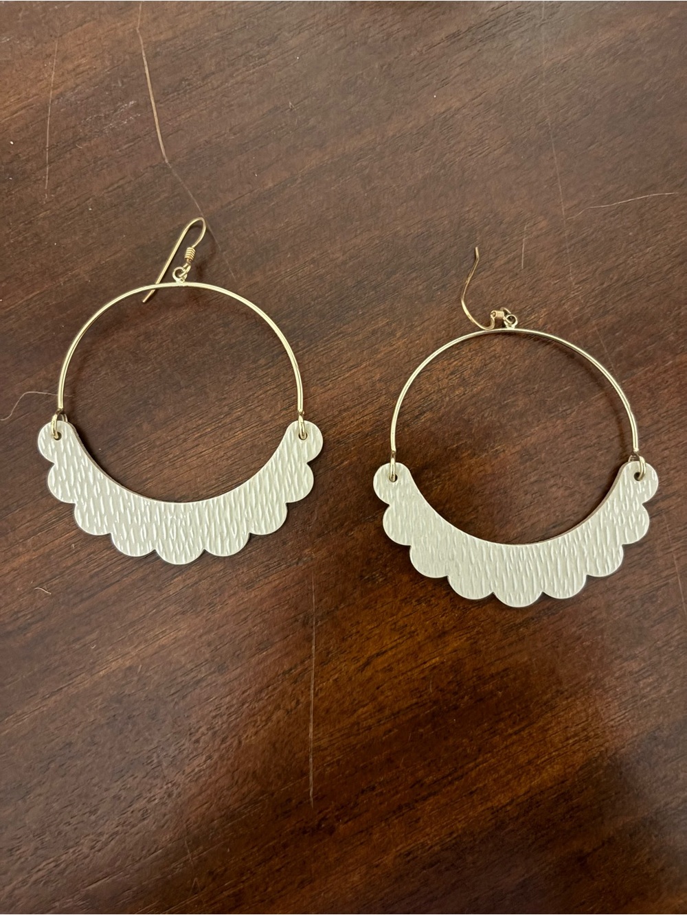 Nickel & Suede alabaster havens
